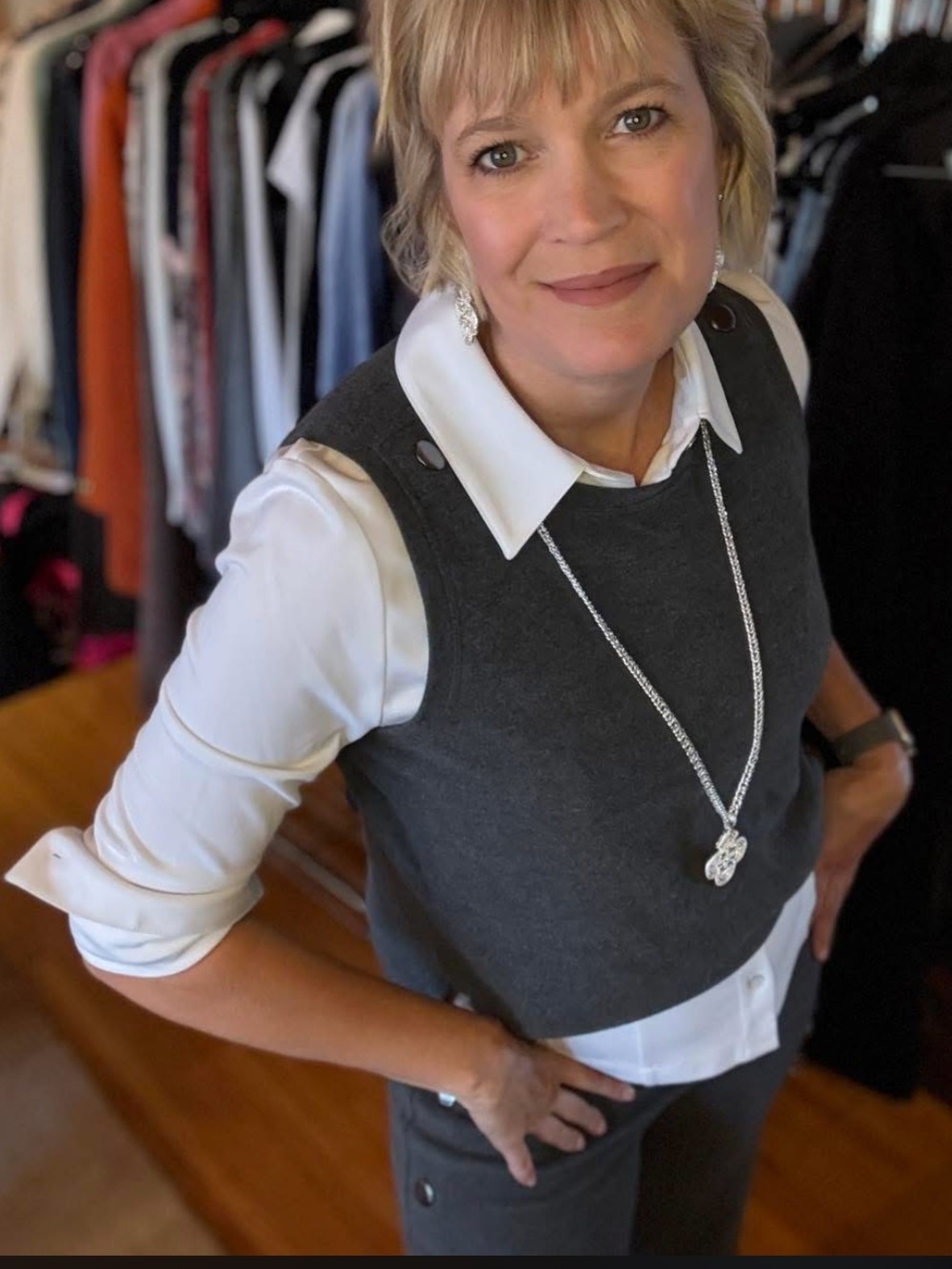 cabi perfect top - Picture 3 of 8